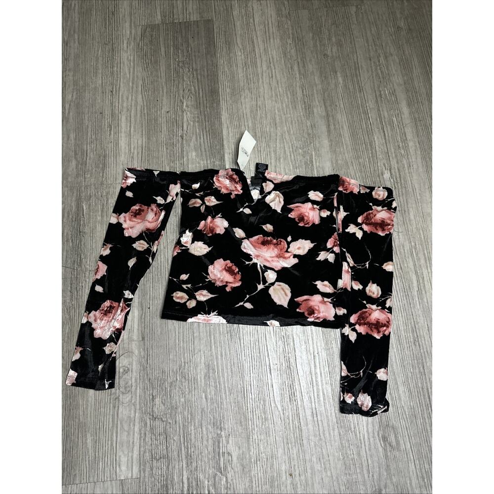 Rue 21 Floral Velvet Off The Shoulder Top Long Sleeve Black & Pink Roses M